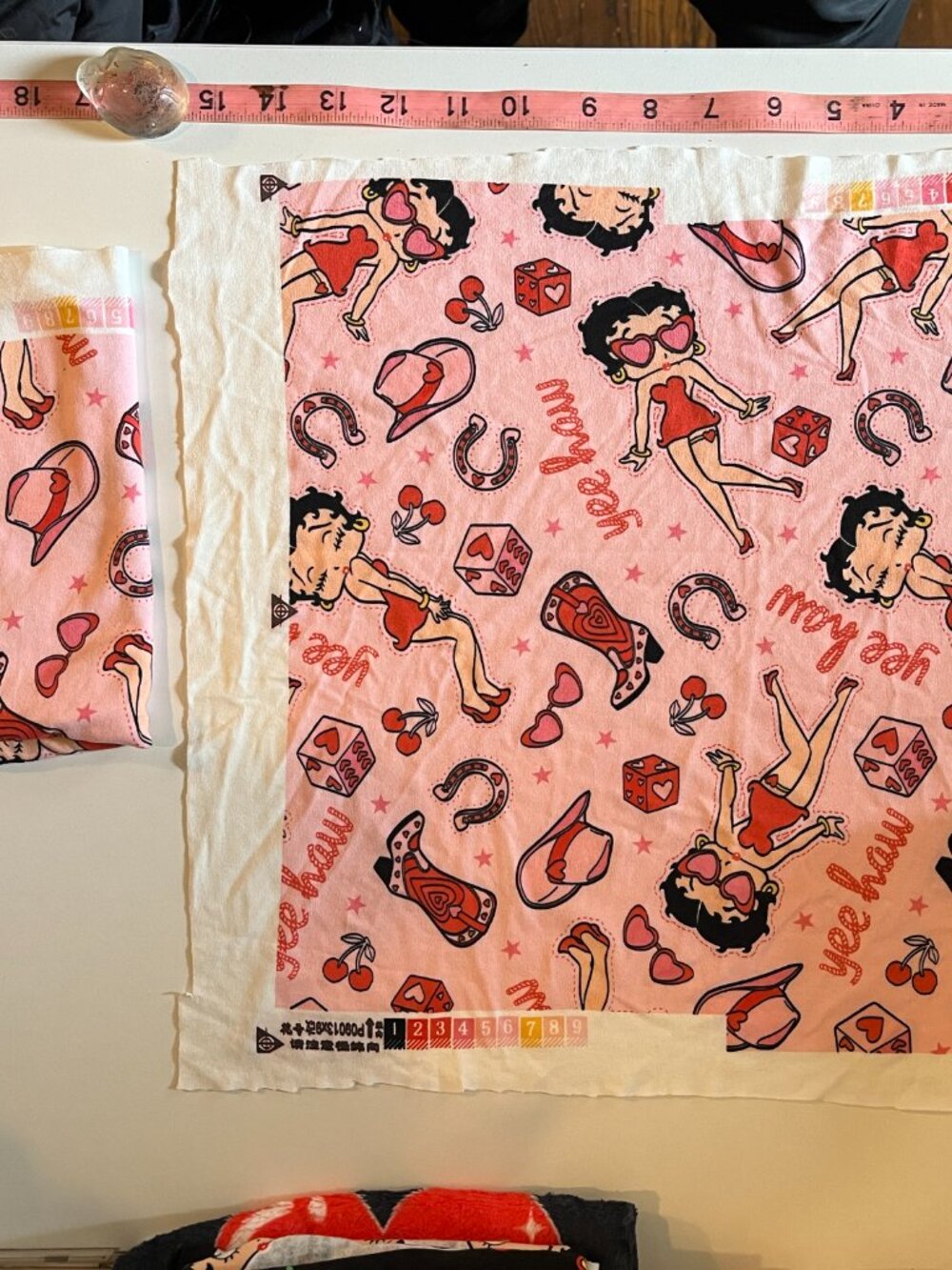 11 pc set Betty Boop fabric scrap - bundle 4 - Picture 6 of 10